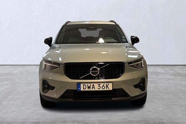 Volvo XC40 B3 Plus Dark 120 kW image number 6