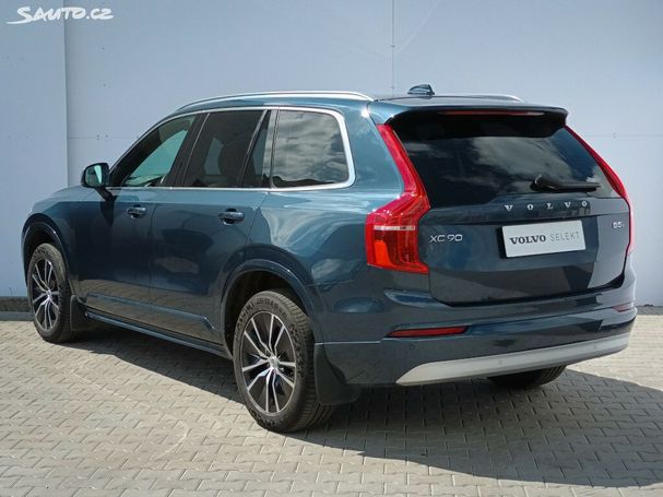 Volvo XC90 B5 AWD Momentum 173 kW image number 4