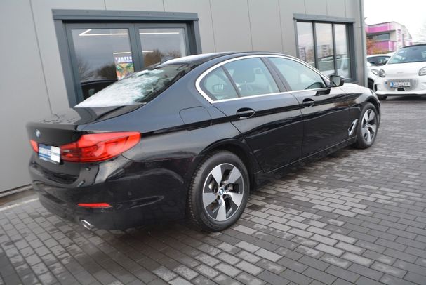 BMW 520d 140 kW image number 13