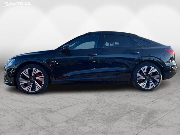 Audi e-tron S-line 300 kW image number 4