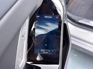 Car image 31