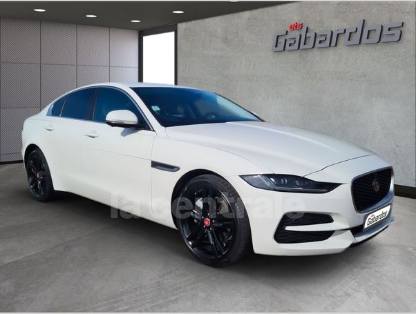 Jaguar XE 150 kW image number 2