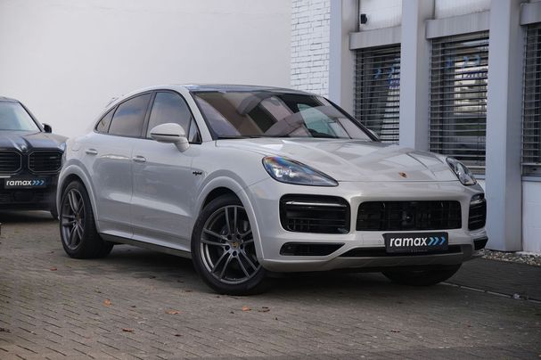 Porsche Cayenne Coupé E-Hybrid 340 kW image number 1