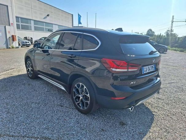 BMW X1 xDrive18d xLine 110 kW image number 5