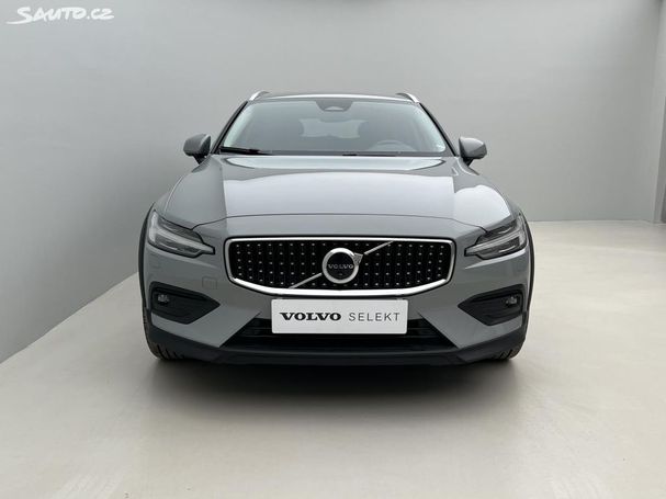 Volvo V60 Cross Country AWD B5 184 kW image number 15