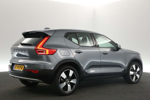 Volvo XC40 T4 Momentum 140 kW image number 5