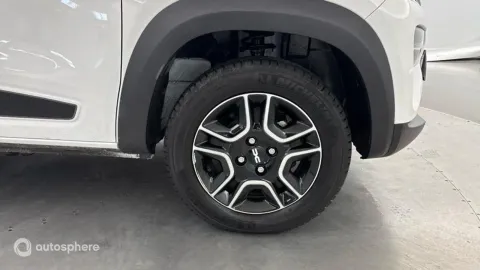 Car image 20