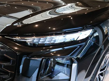 Car image 31