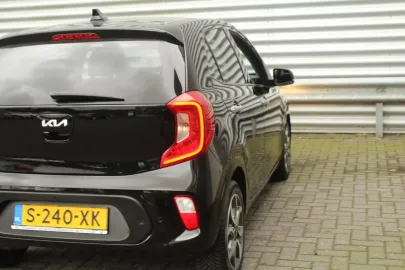 Car image 31