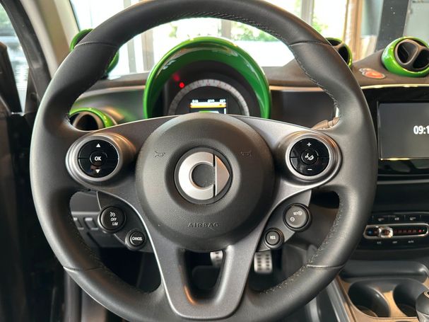 Smart ForTwo coupe edition greenflash 60 kW image number 8