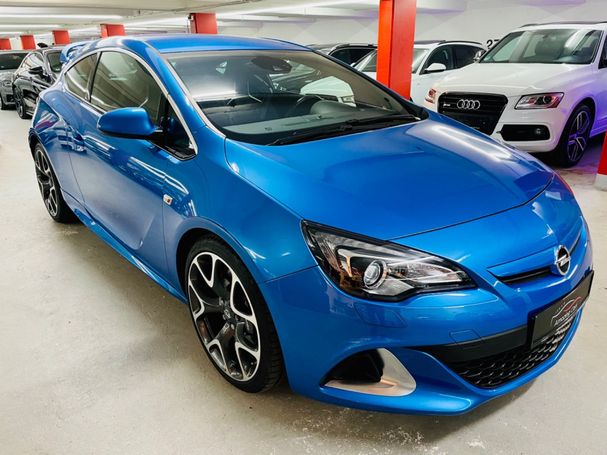 Opel Astra GTC 2.0 Turbo OPC 206 kW image number 2