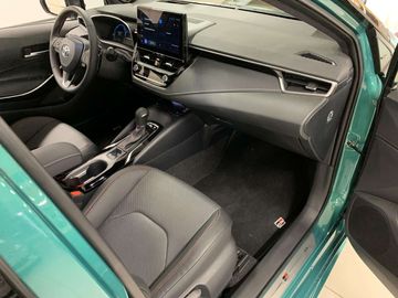 Car image 10