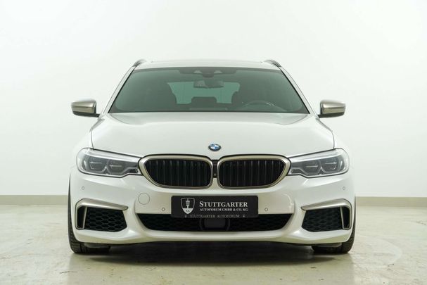 BMW 550d Touring xDrive 294 kW image number 3