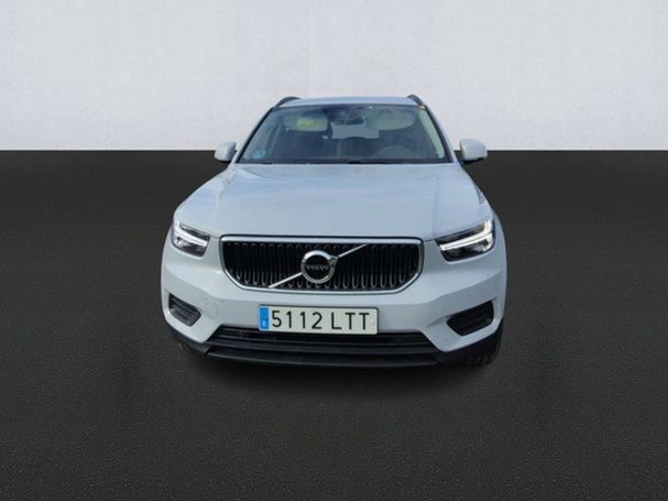 Volvo XC40 T2 Momentum 95 kW image number 3