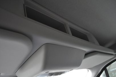 Car image 33