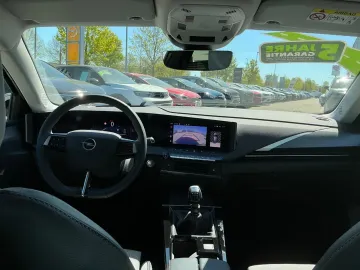 Car image 21