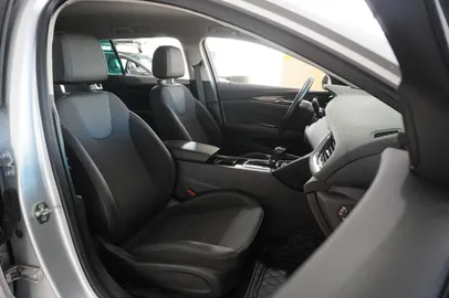 Car image 41