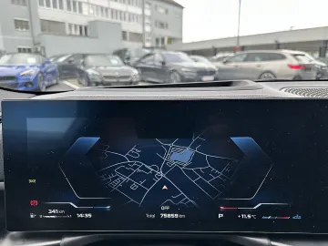 Car image 33