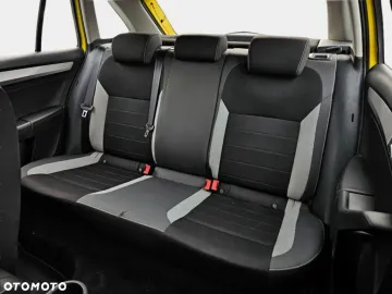 Car image 29