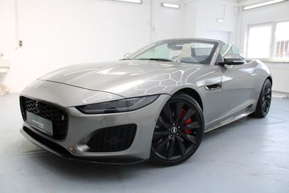 Car image 3