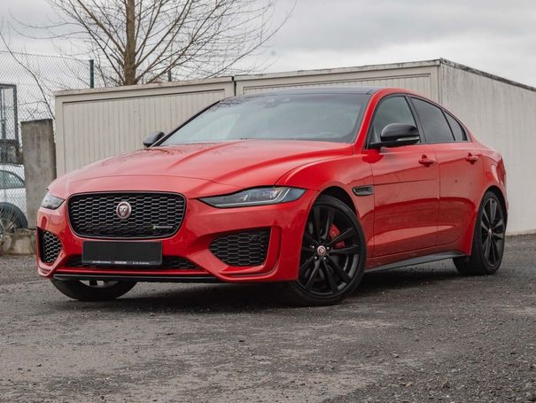 Jaguar XE P300 AWD 221 kW image number 1