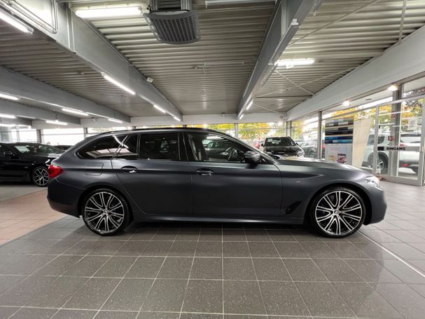 BMW 540i Touring xDrive 250 kW image number 8