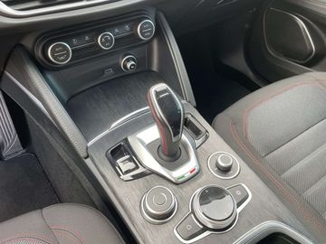 Car image 31