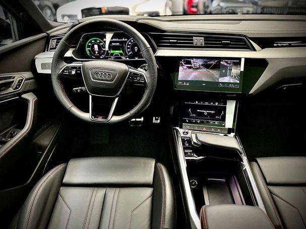 Audi Q8 50 quattro e-tron S-line 250 kW image number 4