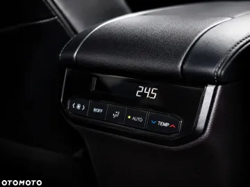 Car image 38