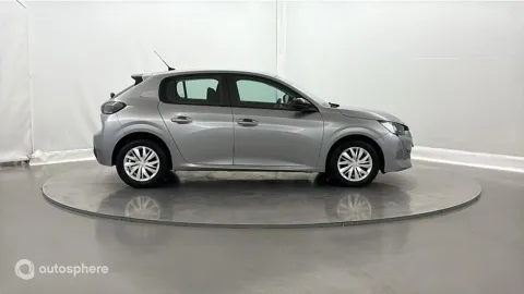 Car image 4
