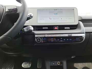 Car image 22