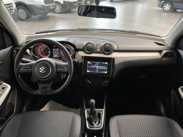 Car image 9