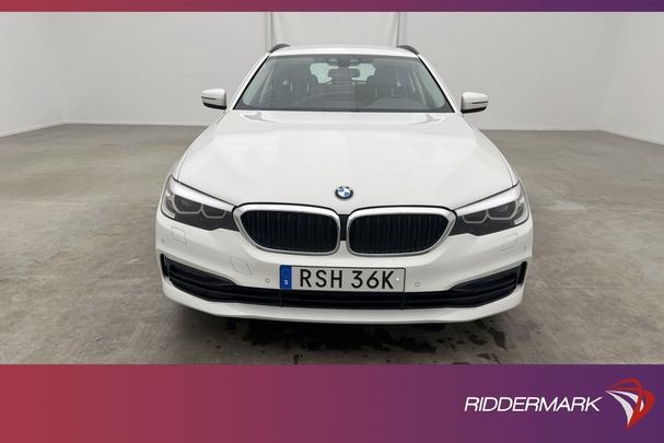 BMW 520d Touring xDrive Sport Line 140 kW image number 10