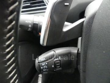 Car image 33