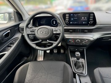 Car image 10