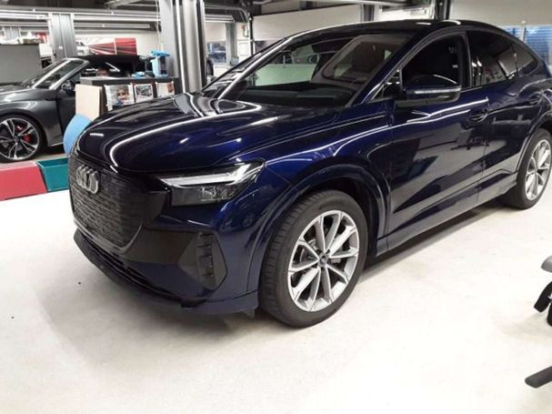 Audi Q4 45 quattro e-tron 210 kW image number 1