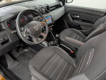 Car image 33