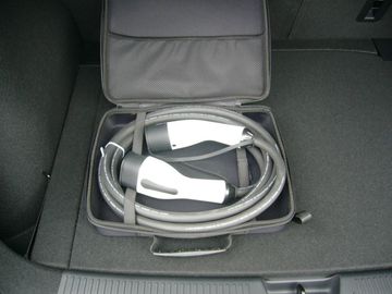 Car image 33