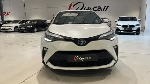 Car image 3