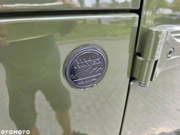 Car image 40