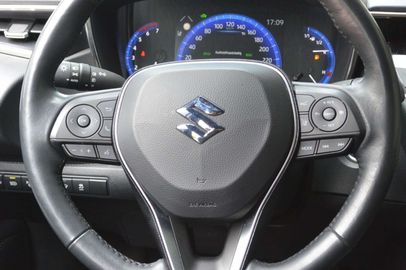 Car image 23