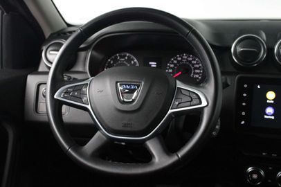 Car image 31