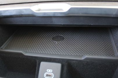 Car image 38