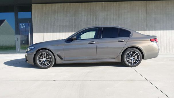 BMW 520i 135 kW image number 5