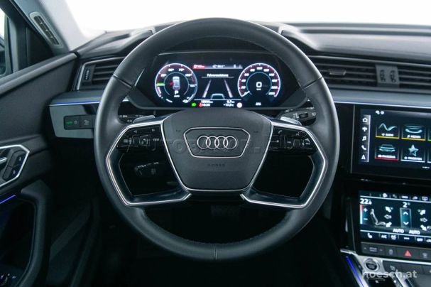 Audi e-tron 55 quattro S-line 300 kW image number 4