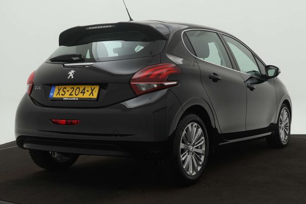 Peugeot 208 PureTech Allure 61 kW image number 2