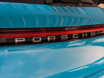 Car image 29