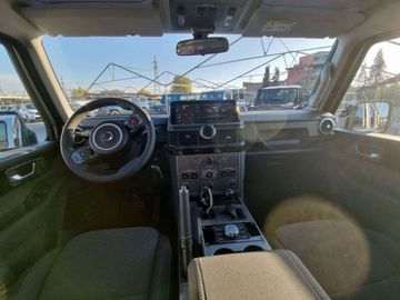 Car image 26