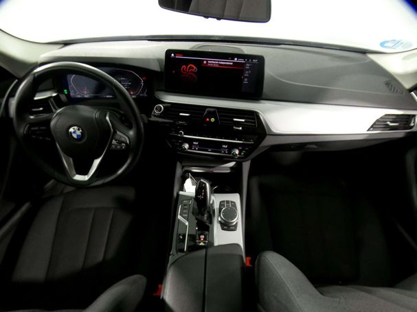 BMW 520d Touring 140 kW image number 6