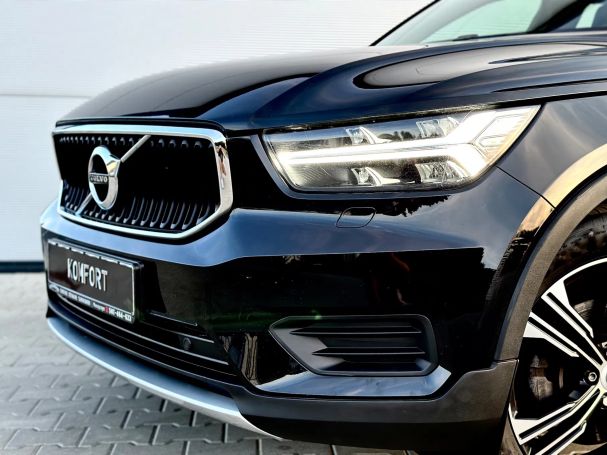 Volvo XC40 D4 AWD Momentum Pro 140 kW image number 6